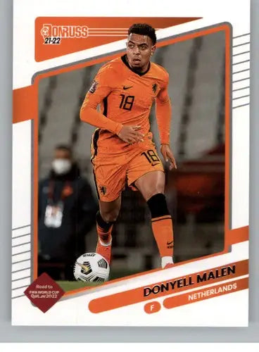 Original gloss Donyell Malen soccer card from Donruss Road to Qatar 2021-22 collection