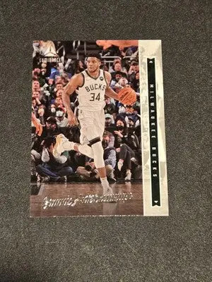 2021-22 Panini Chronicles #265 Giannis Antetokounmpo - Basketball Card Single