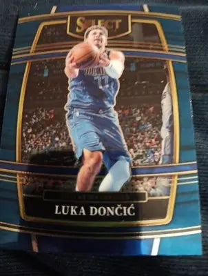 2021-22 Panini Select - Concourse Luka Dončić #12 Blue. Dallas. NRMT+ - Basketball Card Single