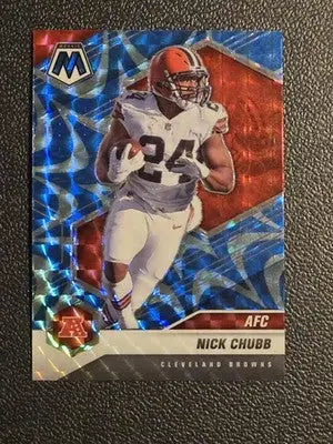 2021 Panini Mosaic #231 Nick Chubb Prizm Reactive Blue - Football Card Single