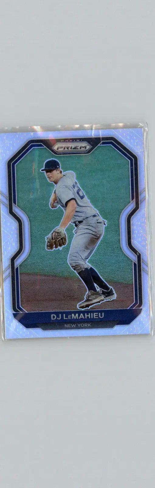 2021 Panini Prizm #22 DJ LeMahieu New York Yankees - Baseball Card Single