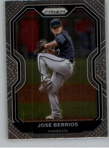 Original gloss Panini Prizm Jose Berrios baseball trading card Twins 2021 NM-MT