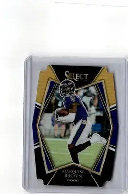 2021 Panini Select #105 Marquise Brown Black and Gold Prizm Die Cut - Football Card Single