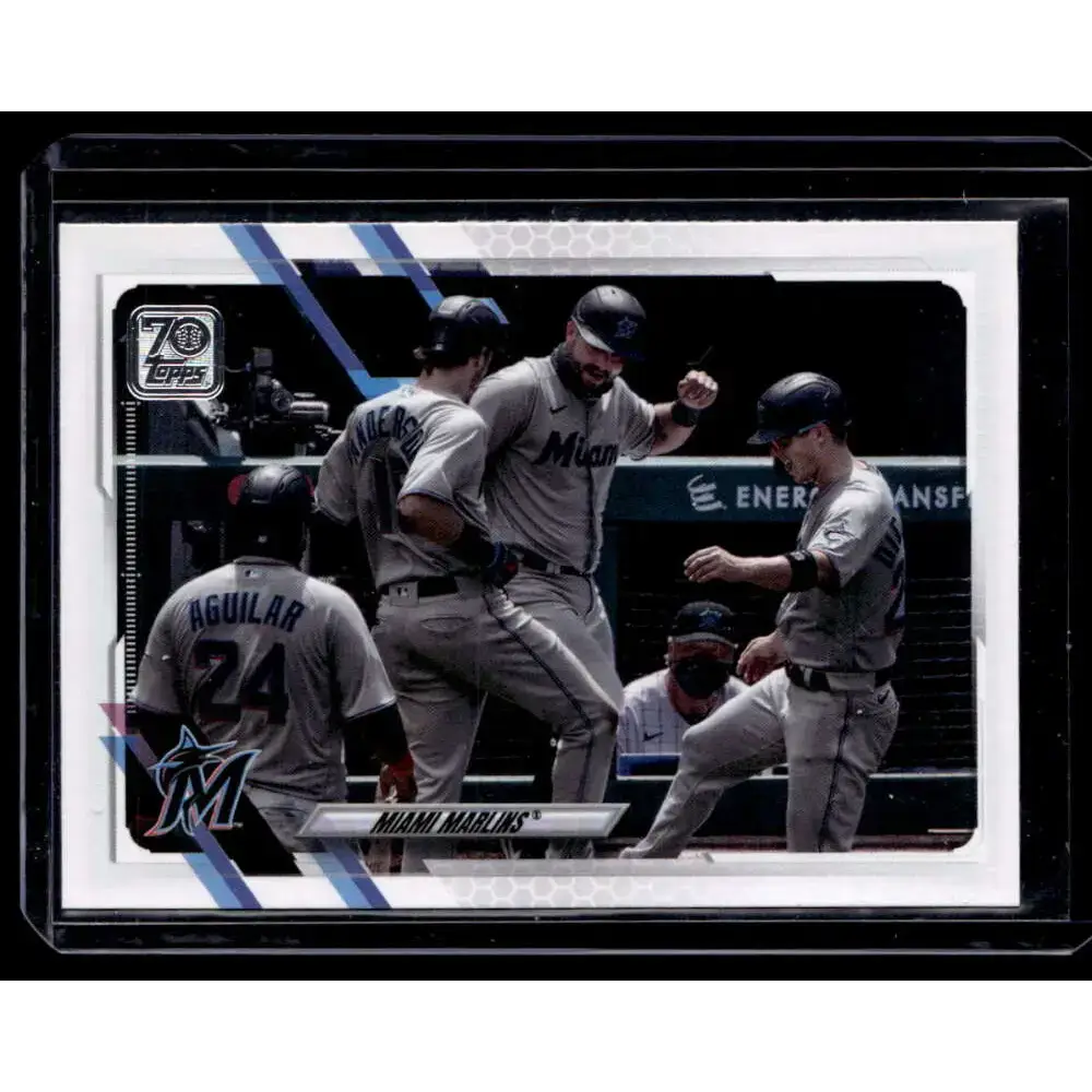 2021 Topps #172 Miami Marlins NM-MT - Baseball Card Single