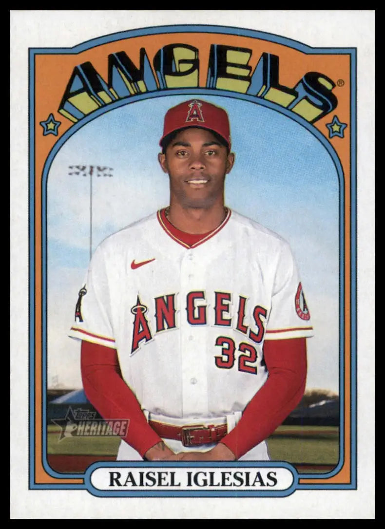 2021 Topps Heritage Raisel Iglesias 552 Cincinnati Reds NM - Baseball Card Single