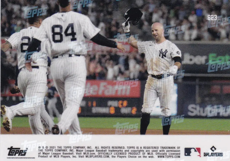 Brett Gardner and New York Yankees celebrate home run in 2021 Topps Now #623