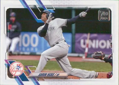 2021 Topps Update Aaron Hicks baseball card with original gloss Yankees NM-MT