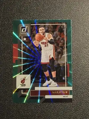 2022-23 Donruss #177 Max Strus Holo Laser Green - Basketball Card Single