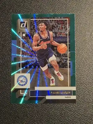 2022-23 Donruss #18 Tyrese Maxey Holo Laser Green - Basketball Card Single