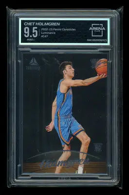 2022-23 Panini Chronicles Luminance Chet Holmgren #147 RC Arena Club 9.5 - Basketball Card Single