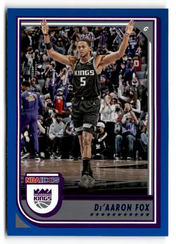 De’Aaron Fox basketball card from Panini NBA Hoops Blue 2022-23 Sac Kings