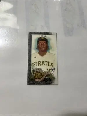 2022 Topps Allen & Ginter - Oneil Cruz - #122 Black Border Mini PIRATES RC - Baseball Card Single