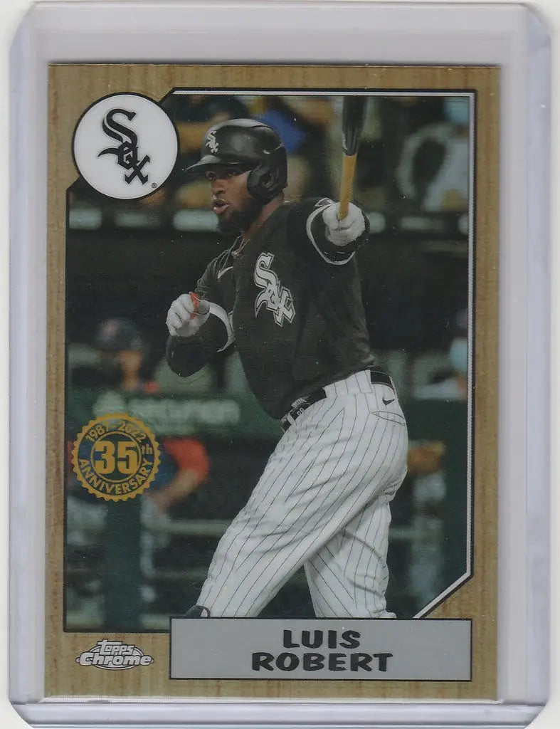 Chicago White Sox Luis Robert at bat on 2022 Topps Chrome baseball card