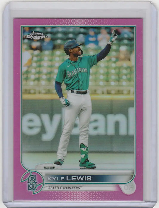 Baseball card of Kyle Lewis in teal jersey, 2022 Topps Chrome Pink #102 Seattle Mariners