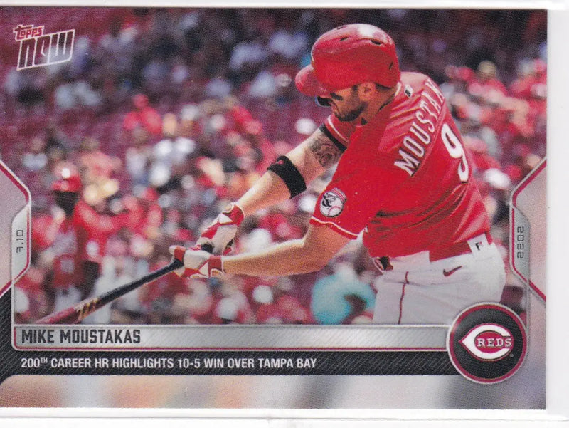 2022 TOPPS NOW Mike Moustakas Cincinnati Reds baseball card featuring Cincinnati Reds jersey