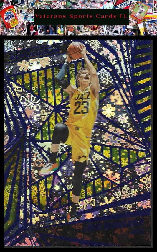 2023-24 Panini Revolution #33 CJ McCollum Winter - Basketball Card Single