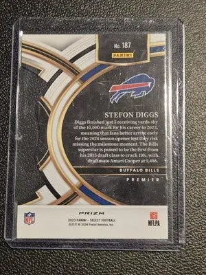 2023 Panini Select #187 Stefon Diggs Green and Yellow Prizms Die Cuts - Football Card Single