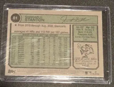 2023 Topps Heritage #81 Giancarlo Stanton Chrome Purple Refractor - Baseball Card Single