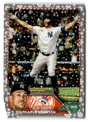 2023 Topps Holiday Metallic H25 Giancarlo Stanton baseball card near mint Yankees