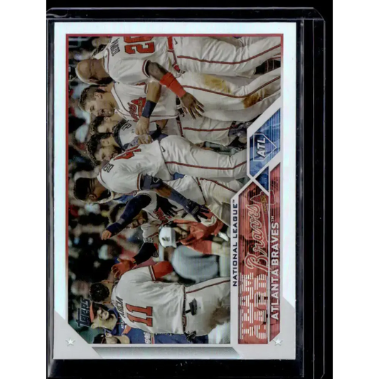 2023 Topps Rainbow Foil #168 Atlanta Braves NM-MT Team Card Baseball Card - Baseball Card Single