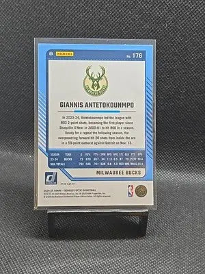 2024-25 Panini Donruss Optic - Giannis Antetokounmpo #176 Pink Hyper Prizm - Basketball Card Single
