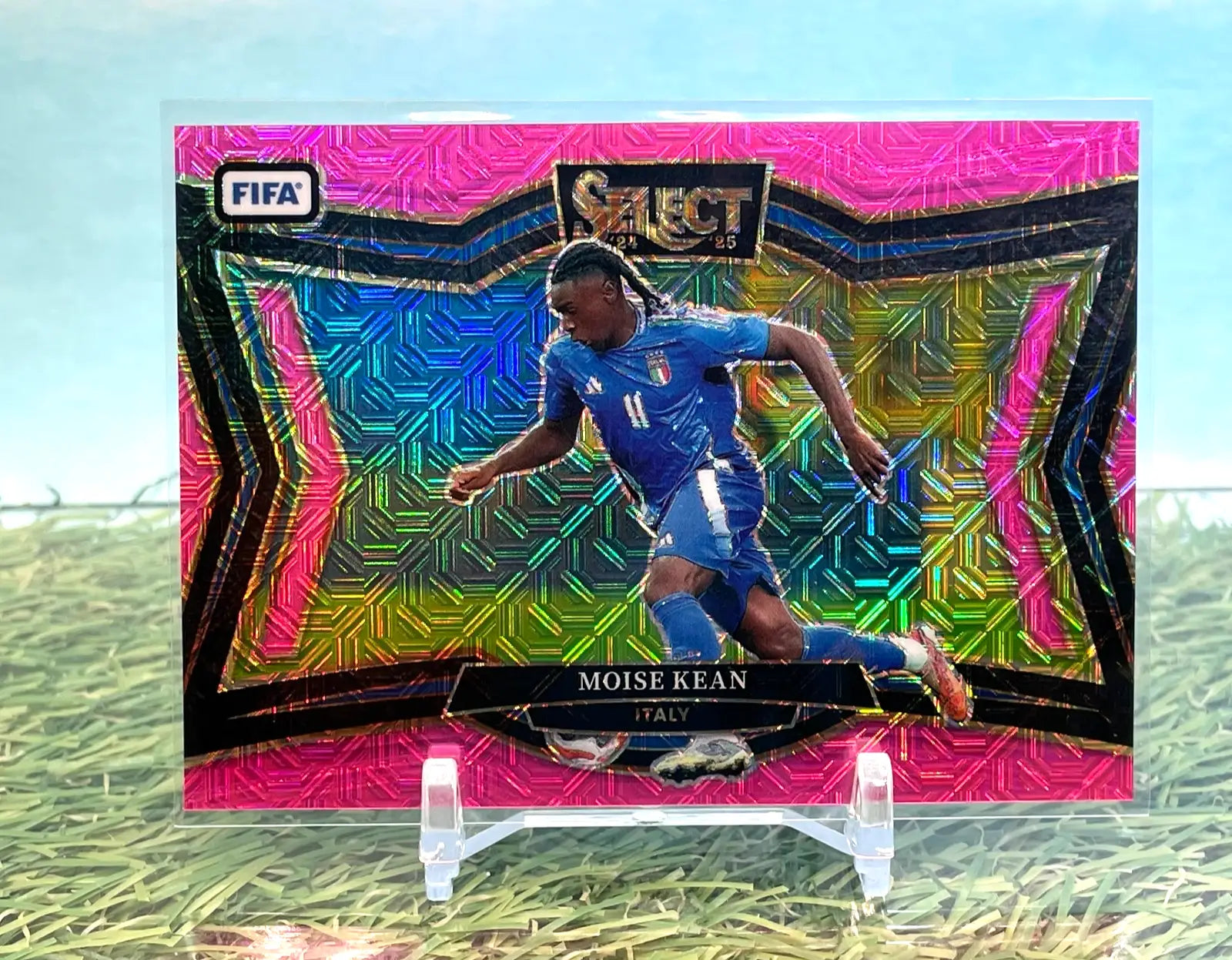 2024-25 Select FIFA Moise Kean Set Field Level Pink Mojo #/299 Italy - Soccer Card Single