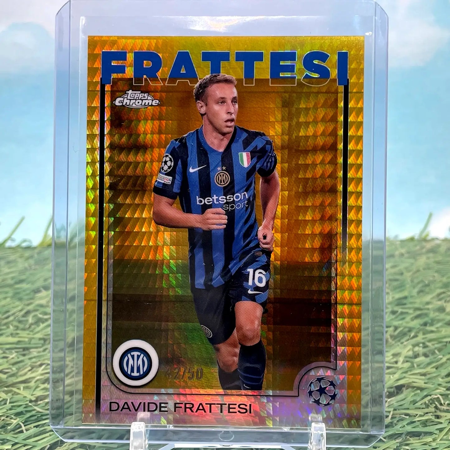 2024-25 Topps Chrome UCC Davide Frattesi Gold Refractor /50 #195 Inter Milan - Soccer Card Single