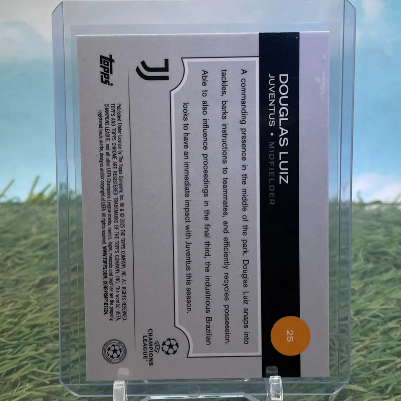 Douglas Luiz 2024 Topps Chrome UEFA Pink Prism Refractor trading card Juventus
