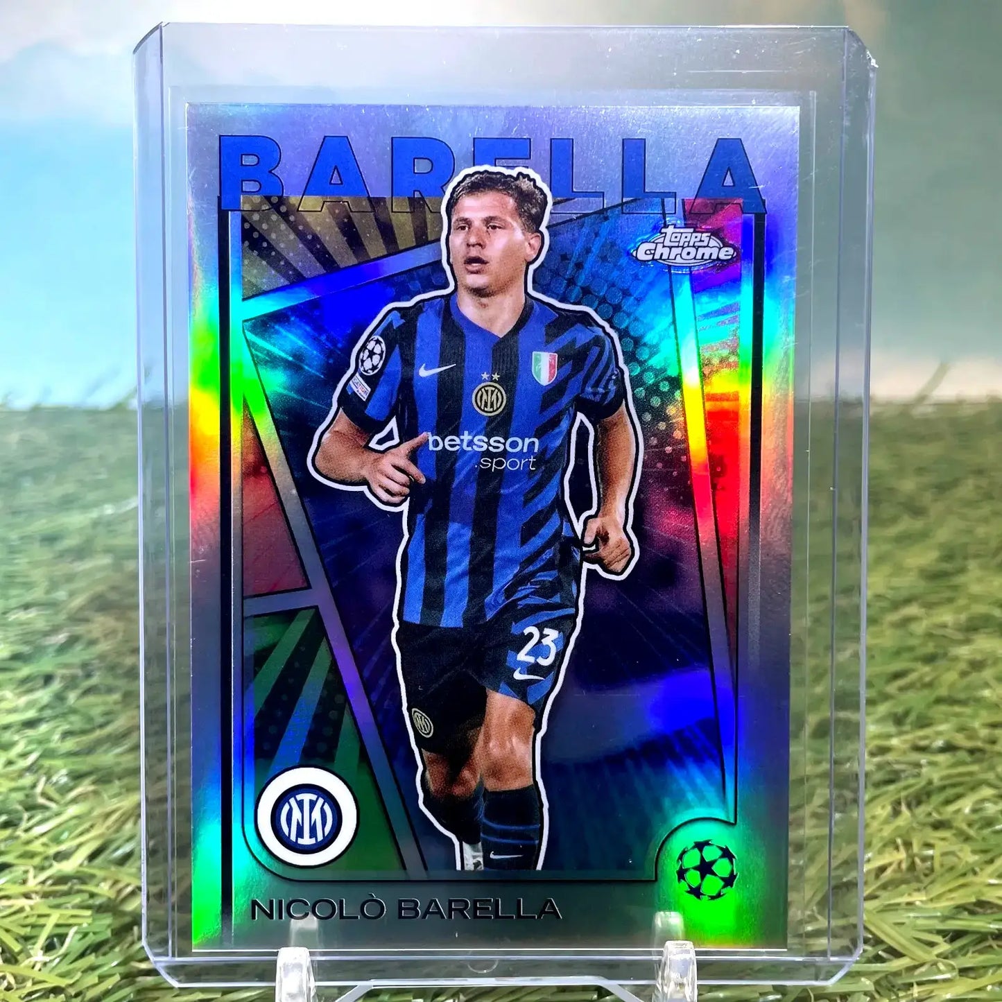 2024-25 Topps Chrome UEFA Nicolo Barella HERO VARIANT 1:726 SSP - Soccer Card Single