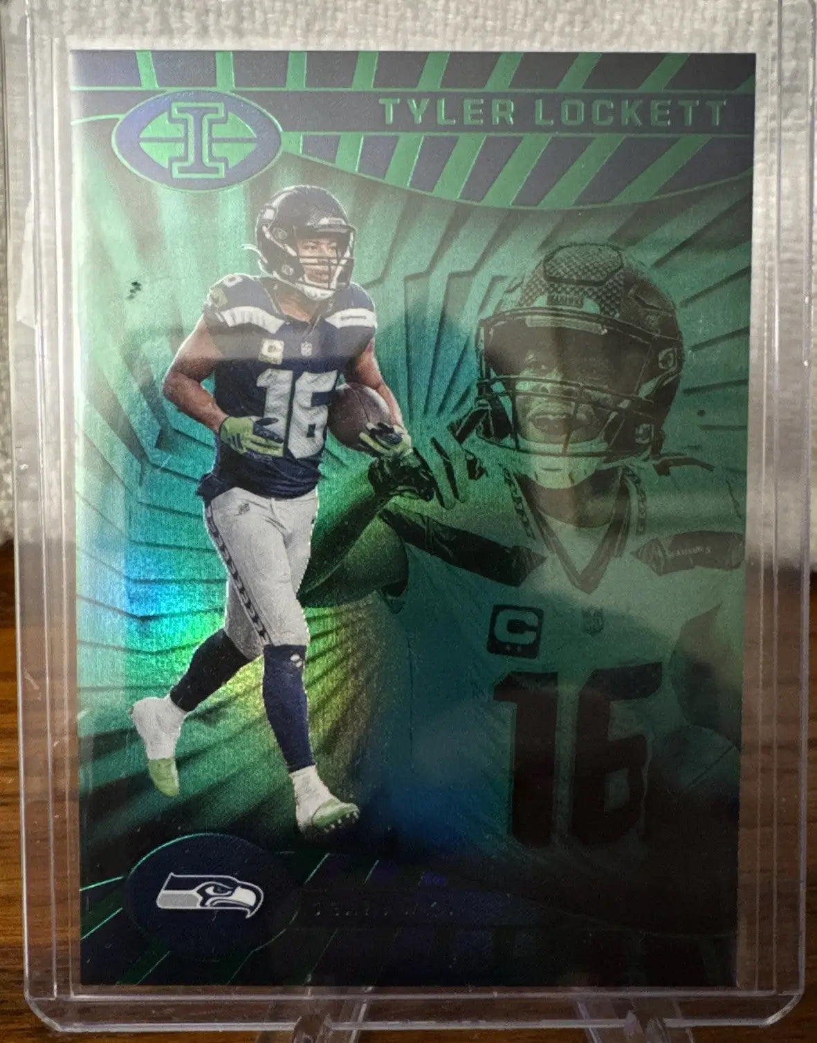 2024 Illusions Emerald Green Seahawks 8 Card Lot Metcalf Smith Lockett Walker - Football Card Single