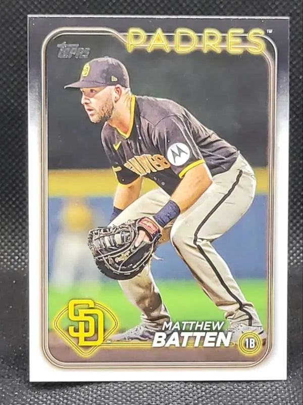 2024 Topps #428 Dynamic Duo (J.T. Realmuto / Aaron Nola) CL CPC Mint - Baseball Card Single