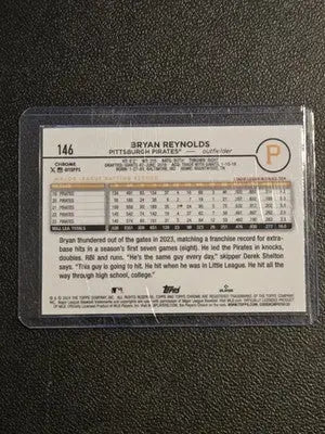 2024 Topps Chrome #146 Bryan Reynolds Purple MLB Refractors #/250 - Baseball Card Single