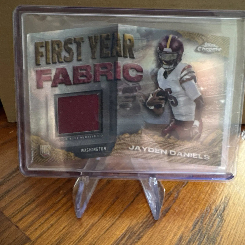 2024 Topps Chrome Jayden Daniels First Year Fabric Player Worn Relic RC - Football Card Single