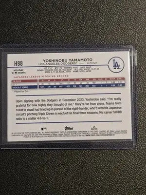 2024 Topps Holiday #H88b Yoshinobu Yamamoto - Baseball Card Single