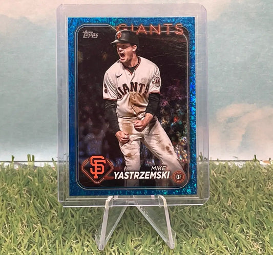 Topps Mike Yastrzemski Blue Foil 530/999 San Francisco Giants Baseball Card