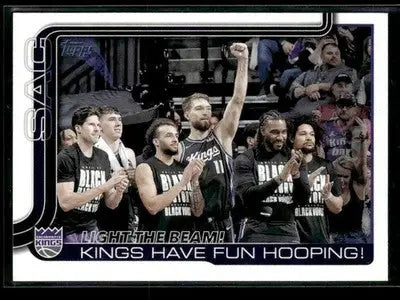 2025-26 Topps #295 Light The Beam!: Kings Have Fun Hooping! Base - Basketball Card Single