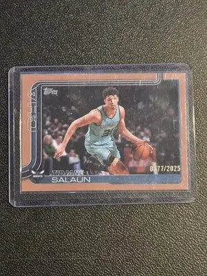2025-26 Topps #71 Tidjane Salaün Gold #/2025 - Basketball Card Single