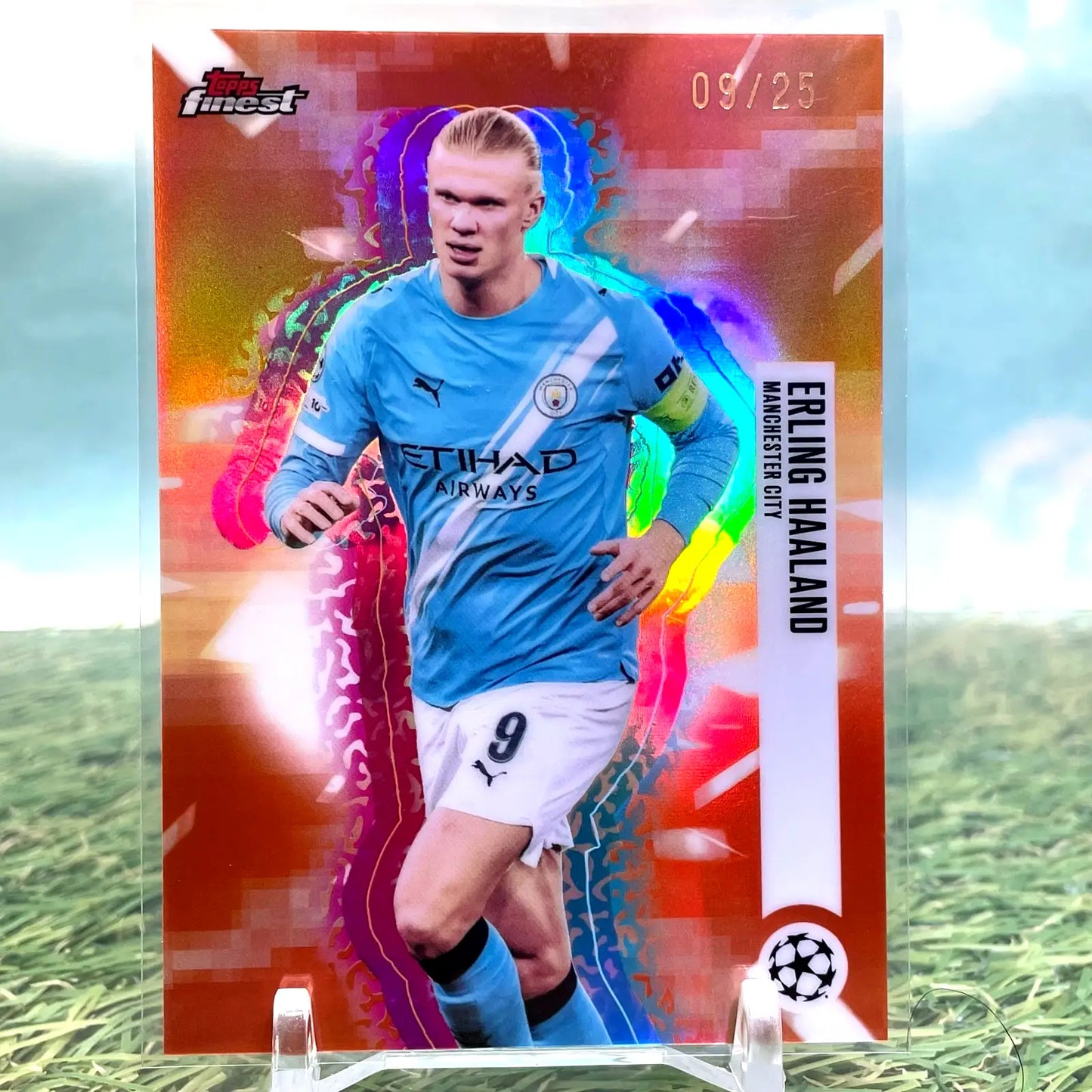 2025-26 Topps Finest UEFA Erling Haaland Hologlow Orange /25 CASE HIT