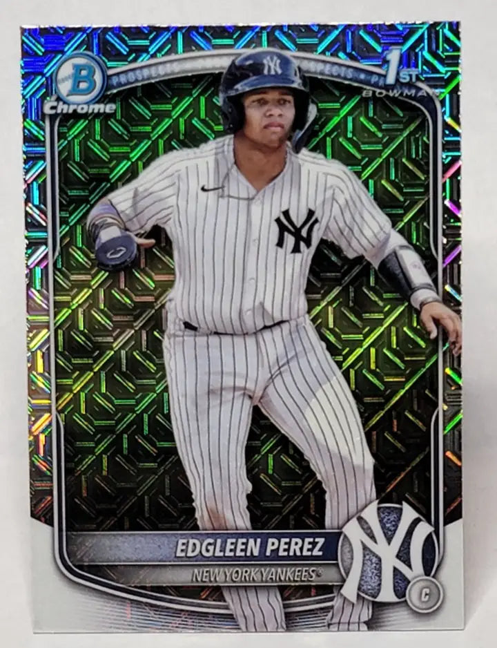 Edgleen Perez baseball card from 2025 Bowman 1st Chrome Prospects Mojo Refractor