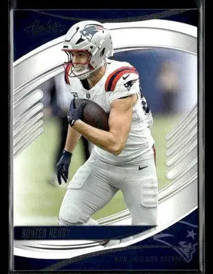2025 Panini Absolute Hunter Henry #20 Retail New England Patriots - Football Card Single