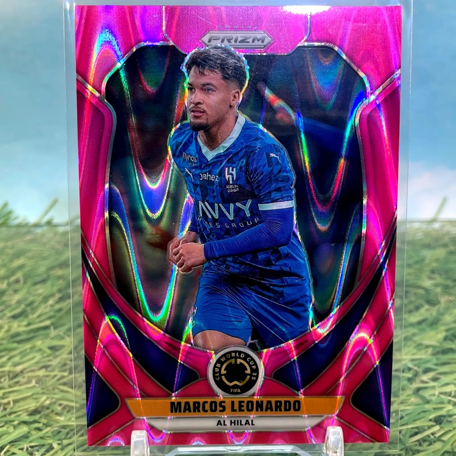 2025 Panini Prizm Club World Cup #15 Marcos Leonardo Pink Seismic Prizm /299 - Soccer Card Single