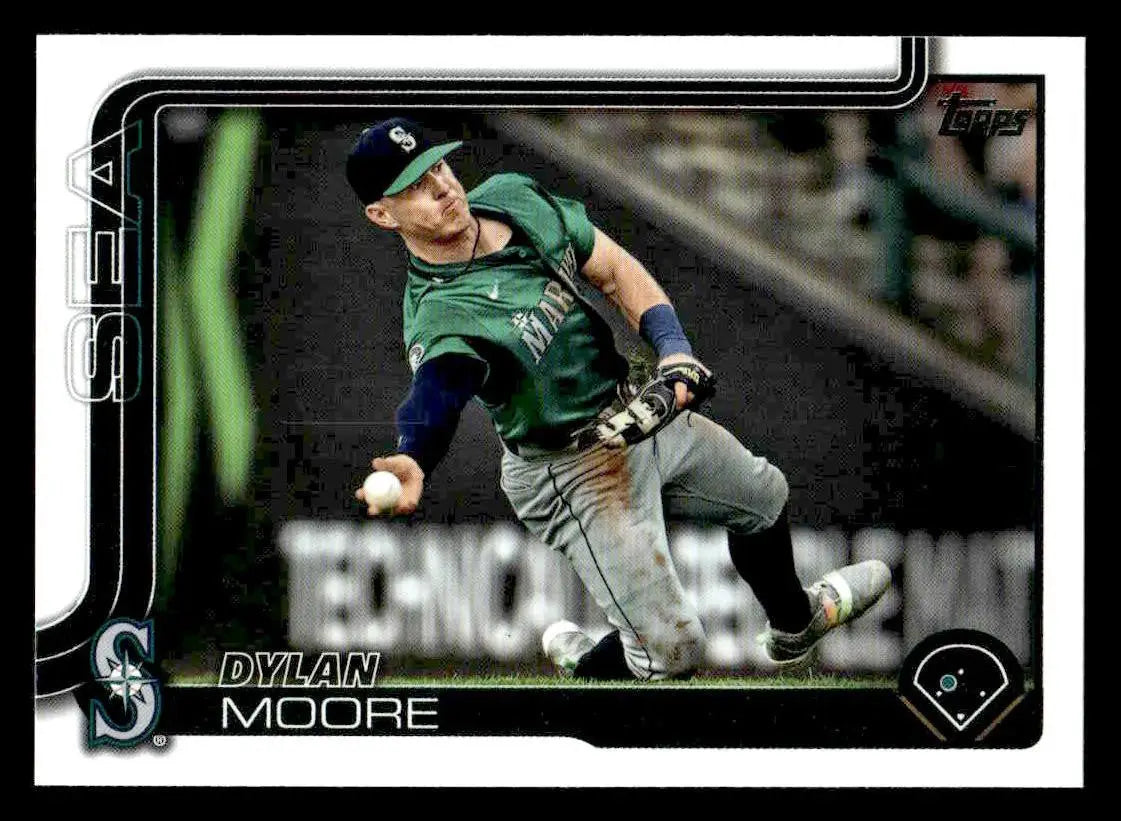 2025 Topps #105 Dylan Moore - Baseball Card Single