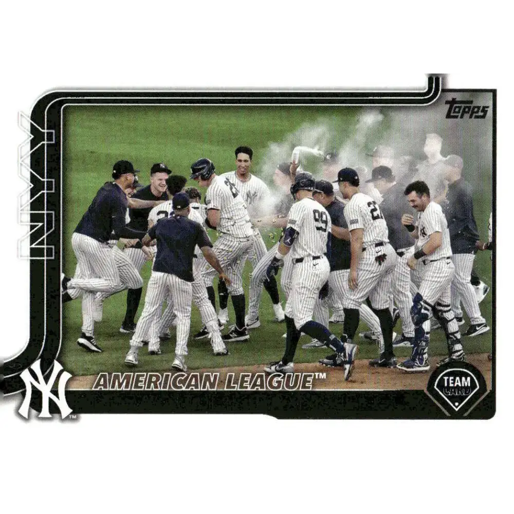 2025 Topps #123 New York Yankees NM-MT New York Yankees Baseball Card - Baseball Card Single