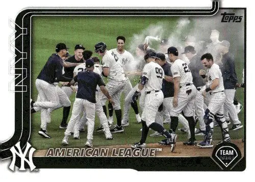 2025 Topps #123 New York Yankees NM-MT Yankees - Baseball Card Single