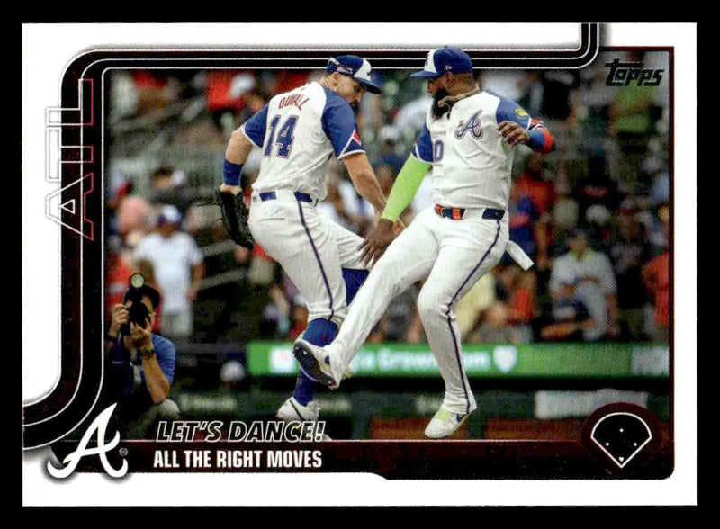 2025 Topps #237 Let’s Dance! All the Right Moves - Baseball Card Single