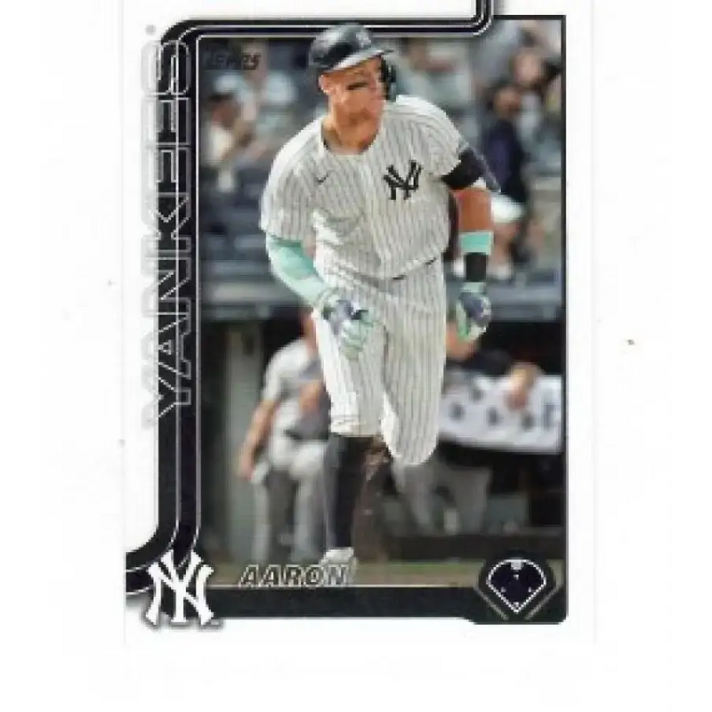 2025 Topps #300 Aaron Judge NM-MT New York Yankees Baseball Card - Baseball Card Single