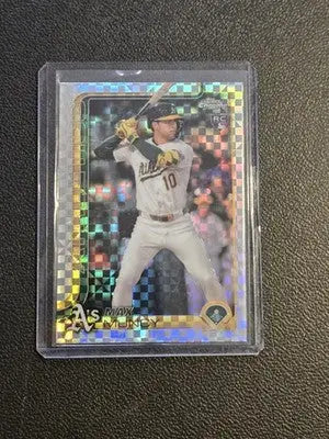 2025 Topps Chrome #221 Max Muncy X-Fractors - Baseball Card Single