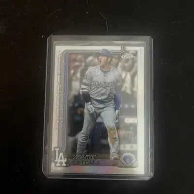 2025 Topps Chrome Shohei Ohtani Image Variation Refractor #1 SP Dodgers