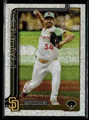 2025 Topps Michael King #195 Sandglitter San Diego Padres