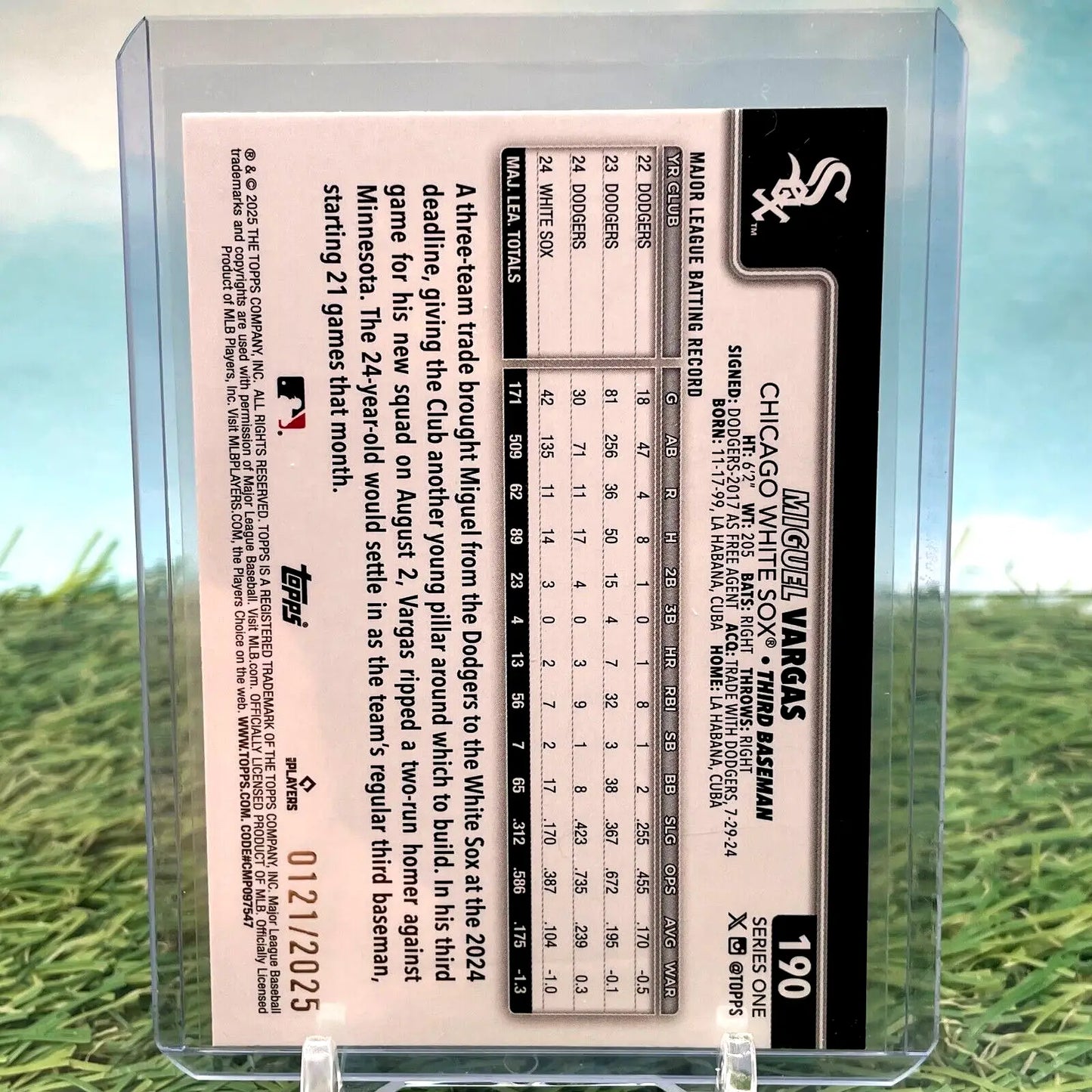 Miguel Vargas baseball card from 2025 Topps Series featuring Chicago White Sox #190
